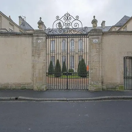 Heritage In Near Museum Of Art * Bayeux
